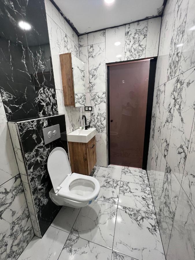 Kadikoey Viva Hotel & Suites Istanboel Buitenkant foto