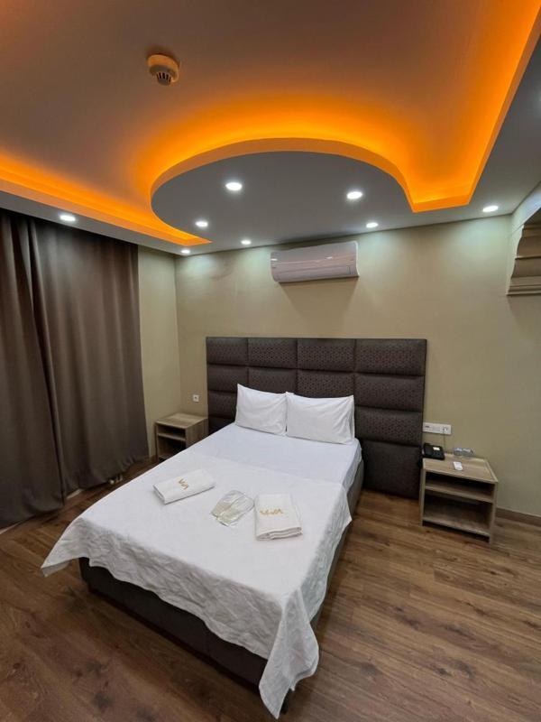 Kadikoey Viva Hotel & Suites Istanboel Buitenkant foto
